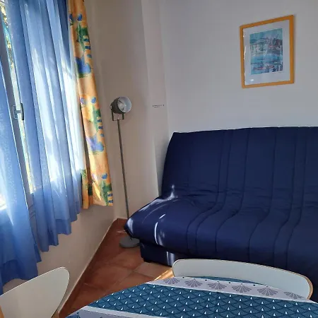 La Grande Bleue Apartment
